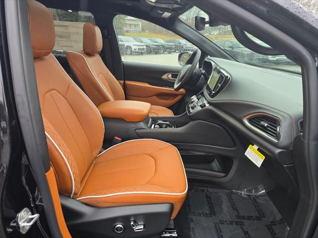 2026 Chrysler Pacifica Pinnacle AWD