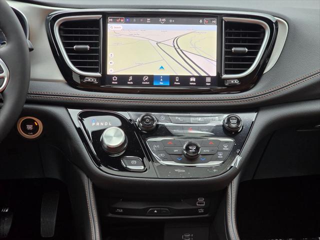 2026 Chrysler Pacifica Pinnacle AWD