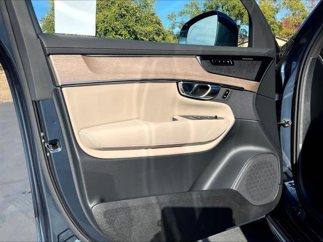 2026 Volvo XC90 Plus, B6 AWD Gas (mild hybrid), Gasoline, Bright, 7 Seats