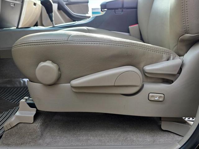 2005 Toyota 4Runner SR5 / V6 / 4X4 / DIFFERENTIAL LOCKER / LEATHER