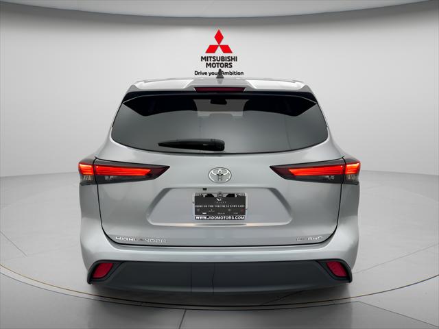 2024 Toyota Highlander LE