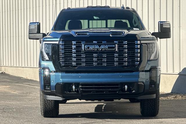 2026 GMC Sierra 2500HD Crew Cab, Standard Bed, Denali Ultimate, 4WD