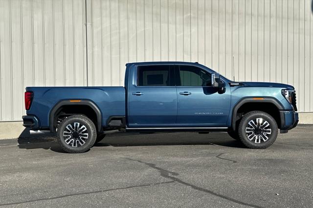 2026 GMC Sierra 2500HD Crew Cab, Standard Bed, Denali Ultimate, 4WD
