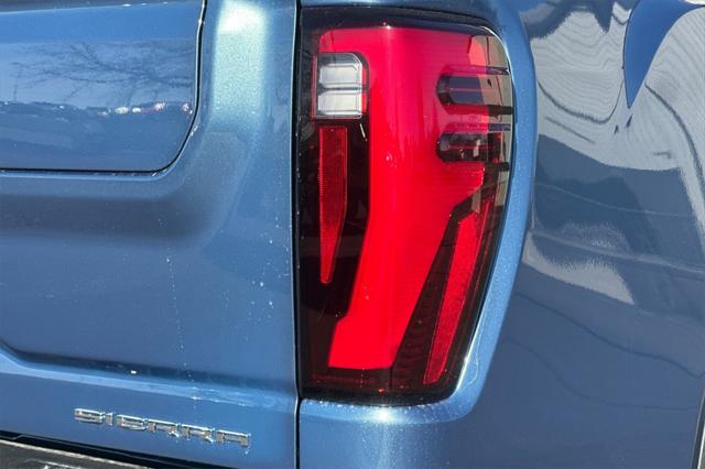 2026 GMC Sierra 2500HD Crew Cab, Standard Bed, Denali Ultimate, 4WD