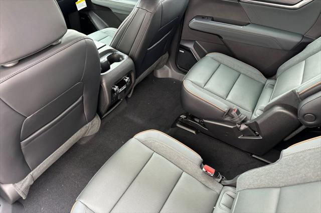 2026 GMC Acadia AT4 AWD