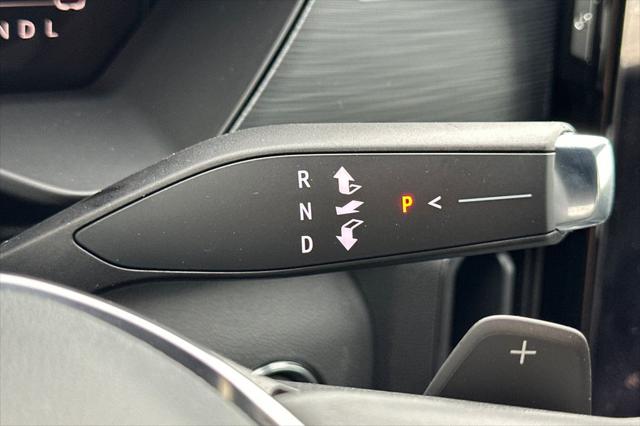 2026 GMC Acadia AT4 AWD