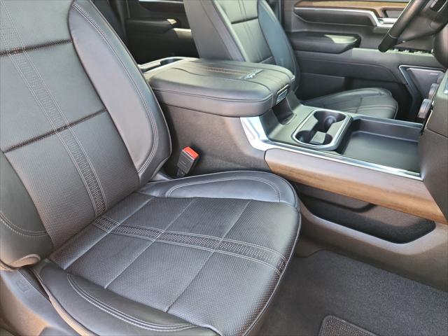 2024 Chevrolet Silverado 3500HD 4WD Crew Cab Standard Bed High Country