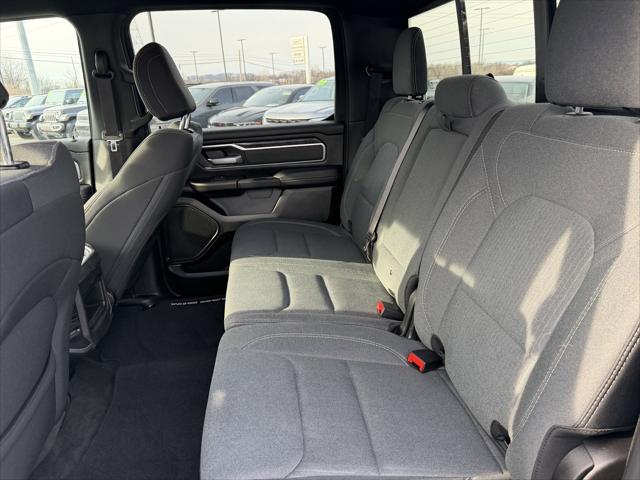 2022 Ram 1500 Big Horn Crew Cab 4x4 5'7" Box
