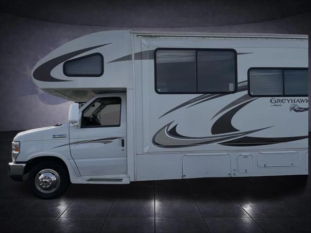 2013 Ford E-450 Cutaway Base