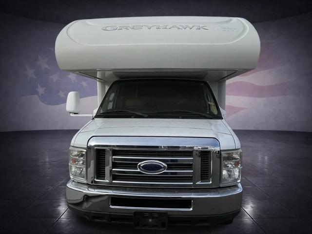2013 Ford E-450 Cutaway Base