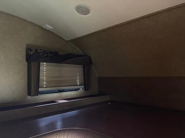 2013 Ford E-450 Cutaway Base
