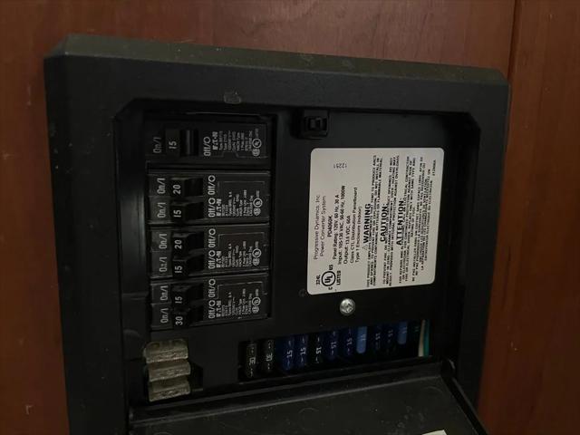 2013 Ford E-450 Cutaway Base
