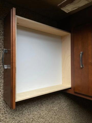 2013 Ford E-450 Cutaway Base