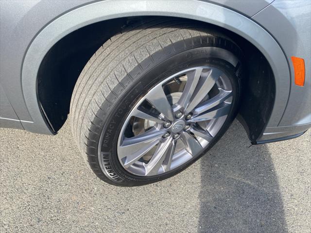 2025 Cadillac XT6 FWD Premium Luxury