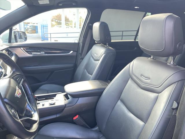 2025 Cadillac XT6 FWD Premium Luxury