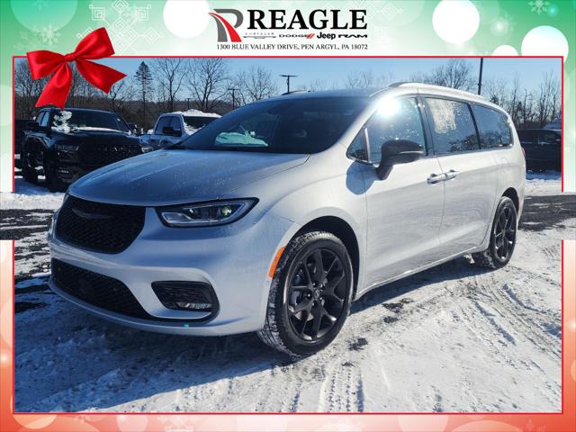 2026 Chrysler Pacifica PACIFICA SELECT AWD