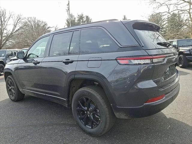 2026 Jeep Grand Cherokee GRAND CHEROKEE LAREDO ALTITUDE 4X4 2026 Jeep Grand Cherokee GRAND CHEROKEE LAREDO ALTITUDE 4X4