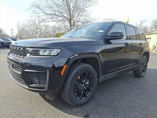 2026 Jeep Grand Cherokee GRAND CHEROKEE LAREDO ALTITUDE 4X4 2026 Jeep Grand Cherokee GRAND CHEROKEE LAREDO ALTITUDE 4X4