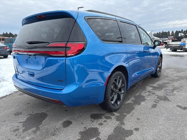 2026 Chrysler Pacifica PACIFICA SELECT AWD
