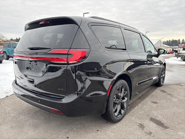 2026 Chrysler Pacifica PACIFICA SELECT AWD