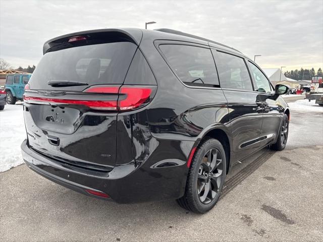 2026 Chrysler Pacifica PACIFICA SELECT AWD