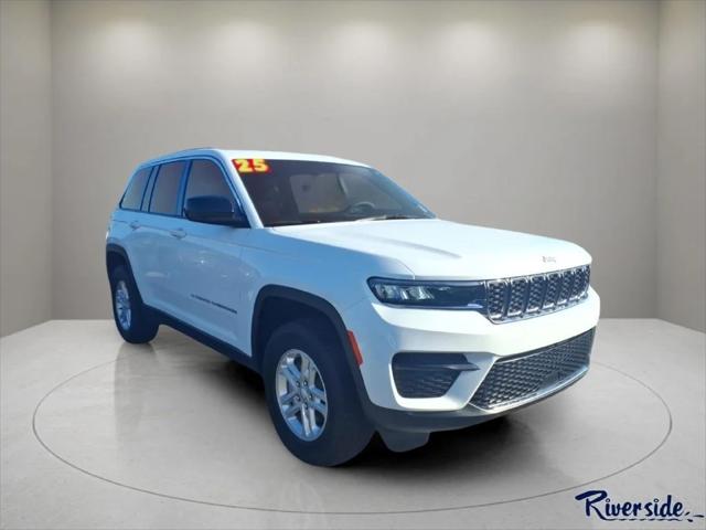 2025 Jeep Grand Cherokee Laredo 4x2 for sale in New Bern, NC