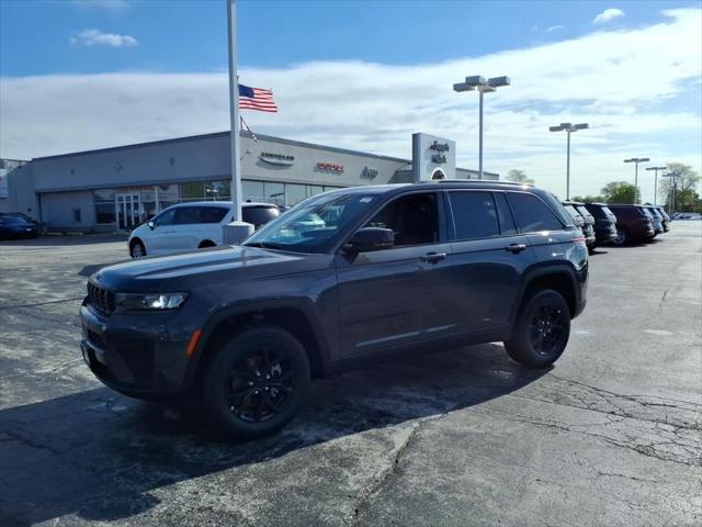 2026 Jeep Grand Cherokee Altitude 4x4