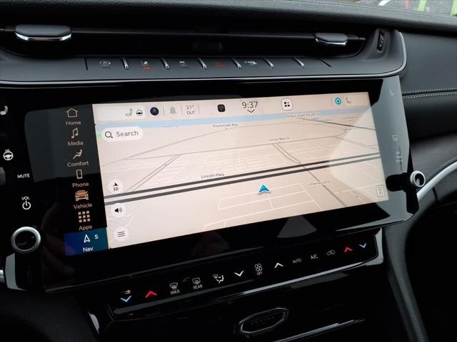 2026 Jeep Grand Cherokee Altitude 4x4