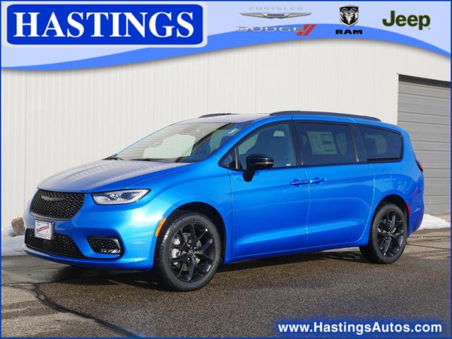 2026 Chrysler Pacifica PACIFICA SELECT AWD