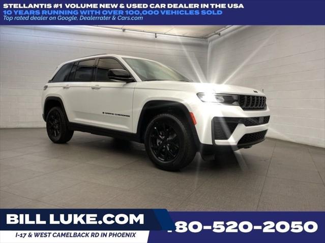 2026 Jeep Grand Cherokee GRAND CHEROKEE LAREDO ALTITUDE 4X2 2026 Jeep Grand Cherokee GRAND CHEROKEE LAREDO ALTITUDE 4X2