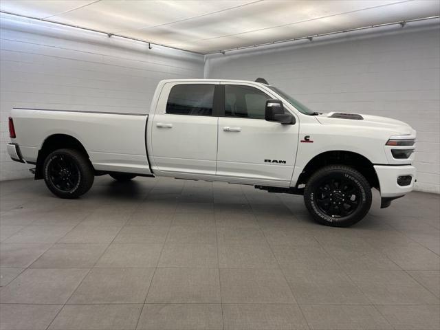 2026 RAM Ram 3500 RAM 3500 LARAMIE CREW CAB 4X4 8 BOX