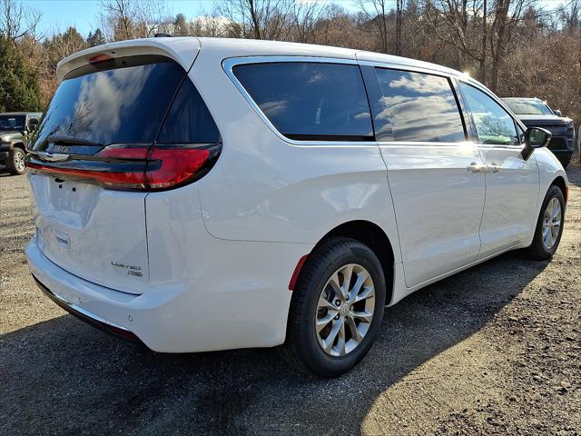 2026 Chrysler Pacifica PACIFICA LIMITED AWD