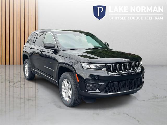 2025 Jeep Grand Cherokee GRAND CHEROKEE LAREDO 4X2 2025 Jeep Grand Cherokee GRAND CHEROKEE LAREDO 4X2