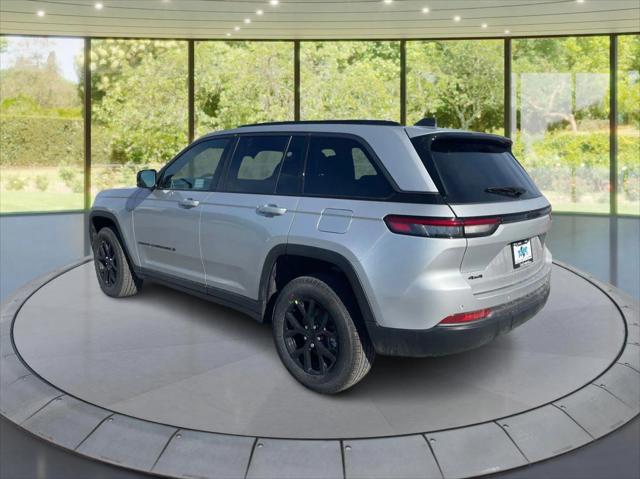2026 Jeep Grand Cherokee Altitude 4x4