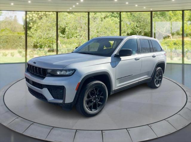 2026 Jeep Grand Cherokee Altitude 4x4