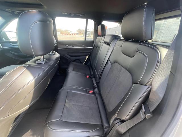 2026 Jeep Grand Cherokee Altitude 4x4