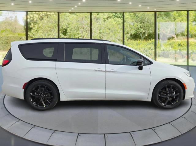 2026 Chrysler Pacifica PACIFICA SELECT 2026 Chrysler Pacifica PACIFICA SELECT