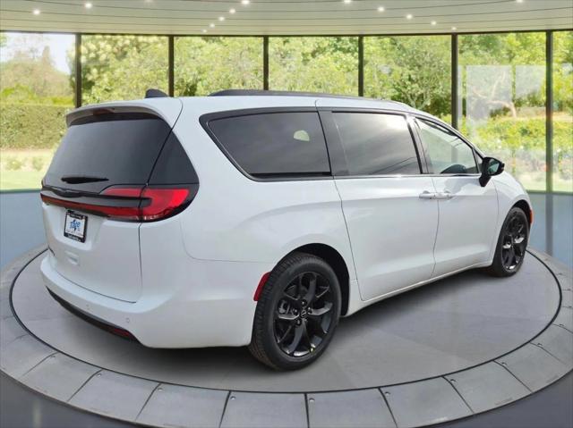 2026 Chrysler Pacifica PACIFICA SELECT 2026 Chrysler Pacifica PACIFICA SELECT