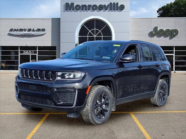 2026 Jeep Grand Cherokee GRAND CHEROKEE LAREDO ALTITUDE 4X4
