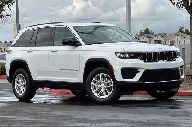 2025 Jeep Grand Cherokee GRAND CHEROKEE LAREDO X 4X2