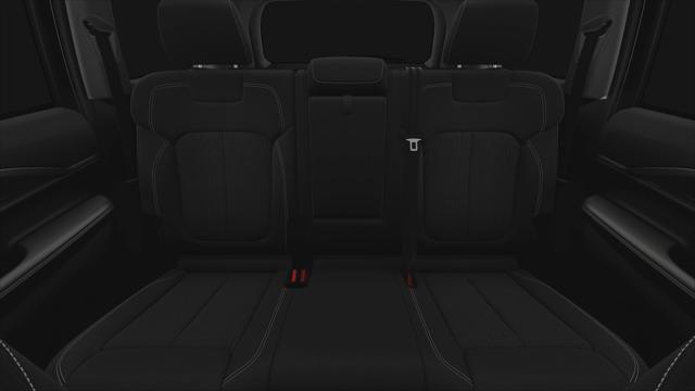 2025 Jeep Grand Cherokee GRAND CHEROKEE LAREDO 4X2