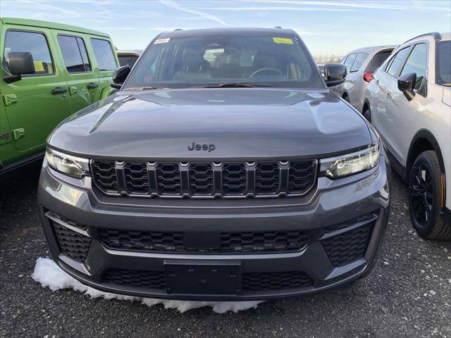 2026 Jeep Grand Cherokee GRAND CHEROKEE LAREDO ALTITUDE 4X4