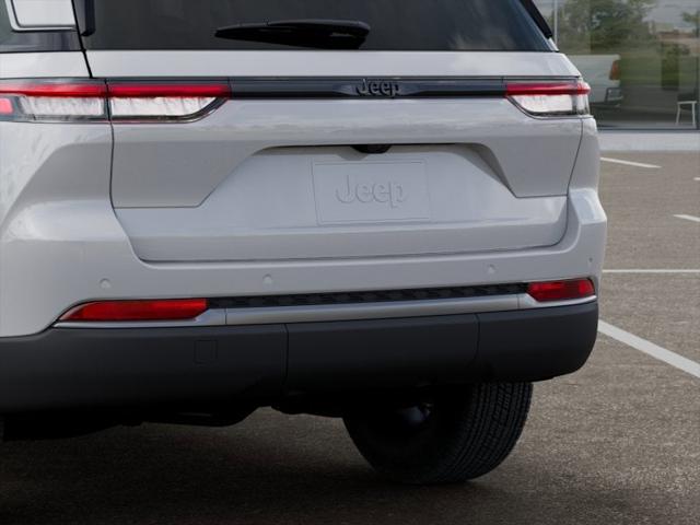 2026 Jeep Grand Cherokee Altitude 4x2