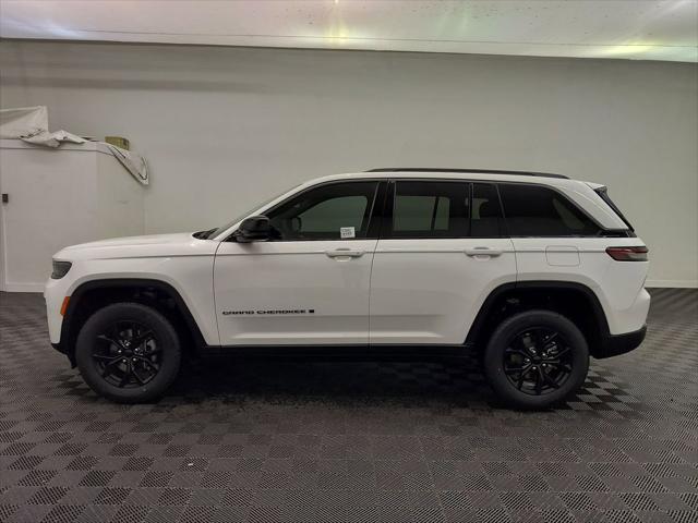 2026 Jeep Grand Cherokee Altitude 4x4
