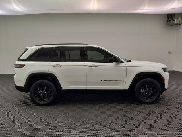 2026 Jeep Grand Cherokee Altitude 4x4