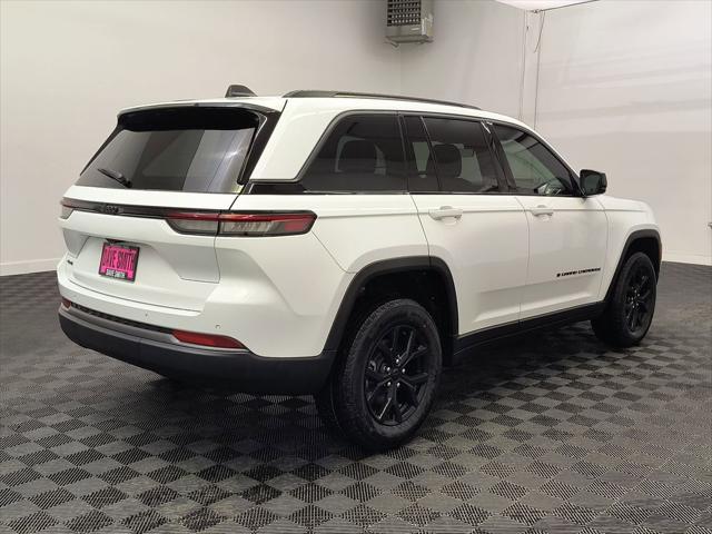 2026 Jeep Grand Cherokee Altitude 4x4