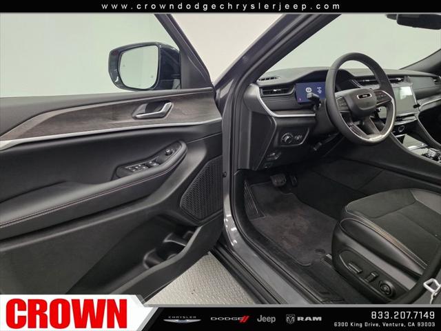 2026 Jeep Grand Cherokee Altitude 4x2