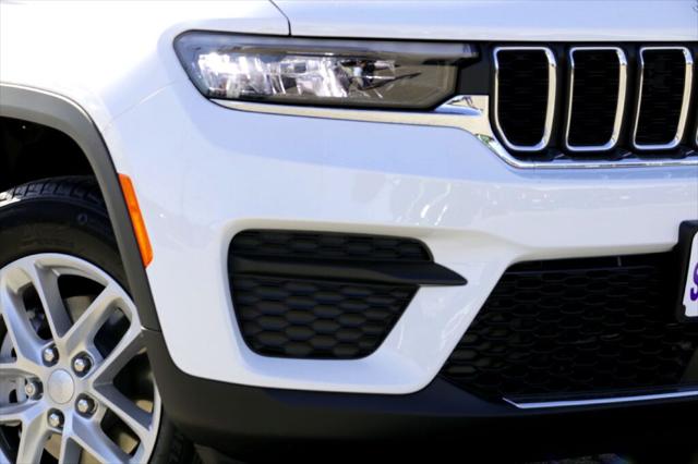 2025 Jeep Grand Cherokee GRAND CHEROKEE LAREDO X 4X2