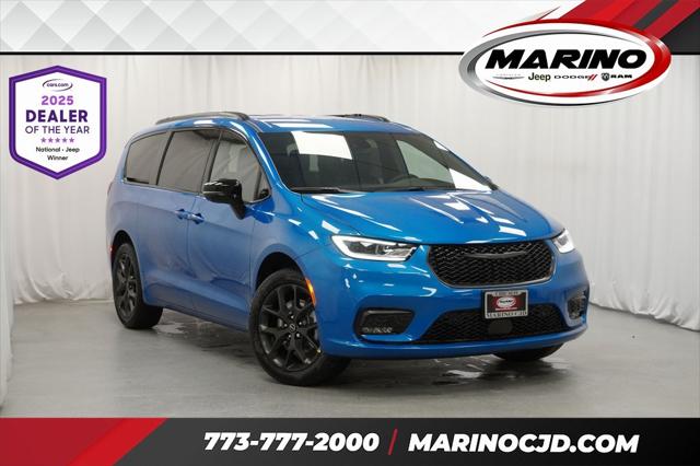 2026 Chrysler Pacifica PACIFICA SELECT AWD