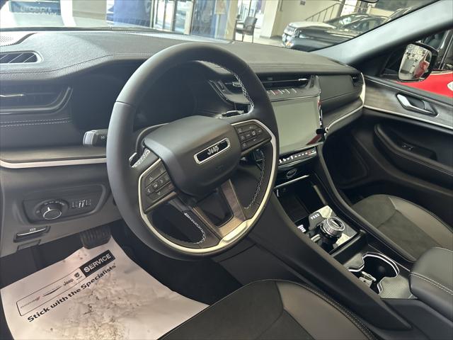 2026 Jeep Grand Cherokee Altitude 4x4